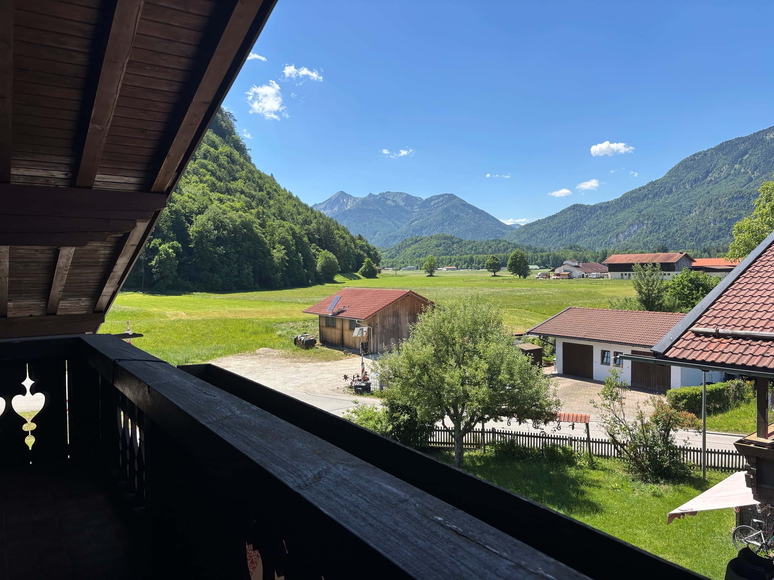 Dachgeschoss kaufen in Unterwössen — Blick vom Balkon