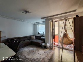 Hauptbild Großzügige Duplex-Eigentumswohnung mit ausgebautem Dachboden