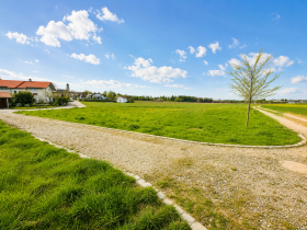Hauptbild Kein Bauzwang, freie Energiewahl und unverbaubare Aussicht.
